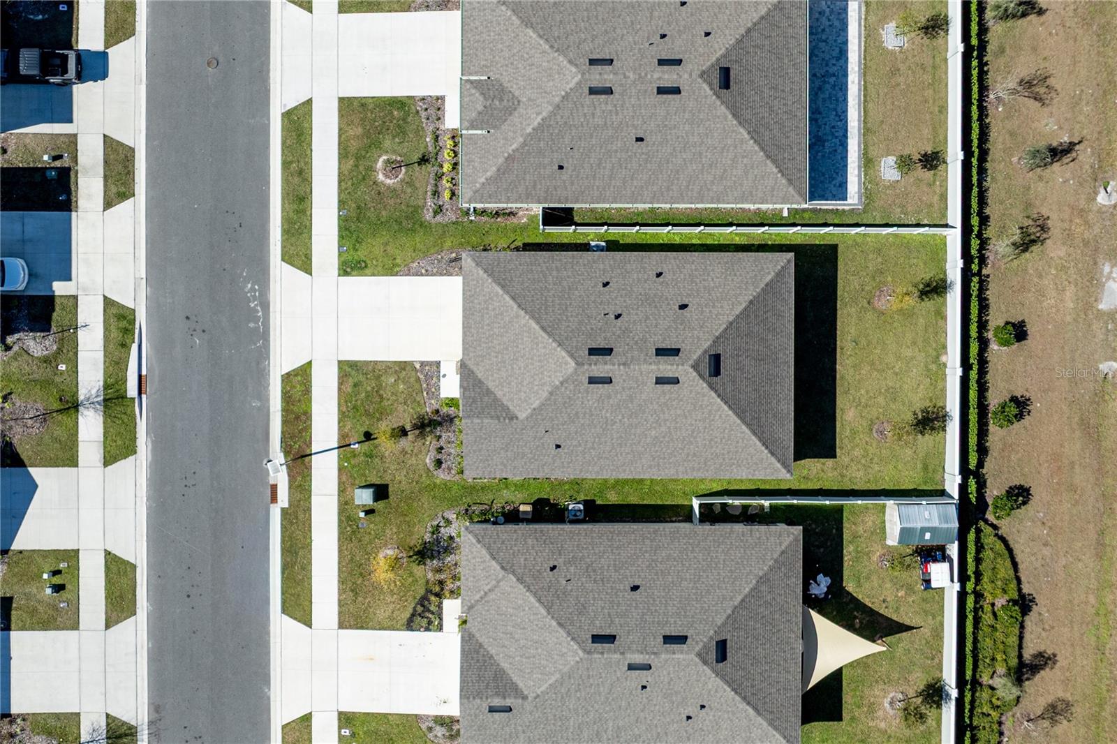 Image 37 of 43 For 976 Bear Hammock Drive