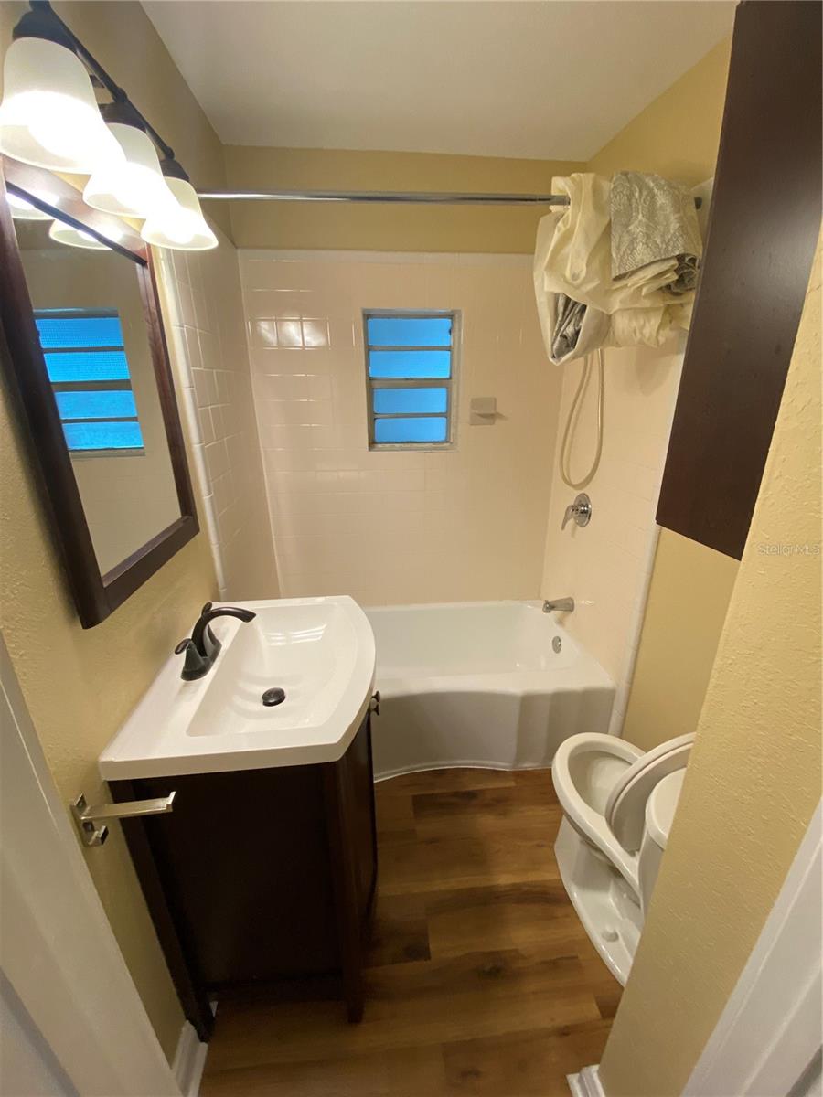 Image 6 of 9 For 1059 Seminole Street