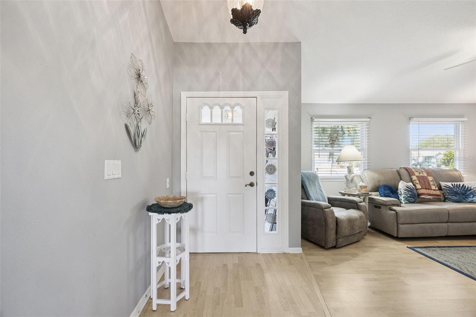 Image 10 of 92 For 5636 Laver Street