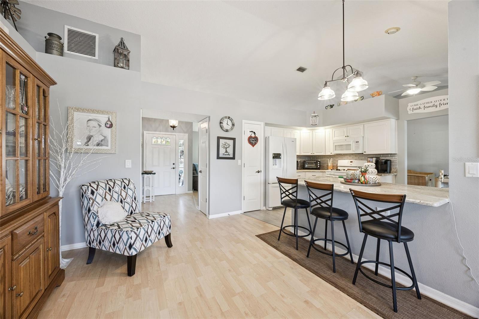 Image 17 of 92 For 5636 Laver Street