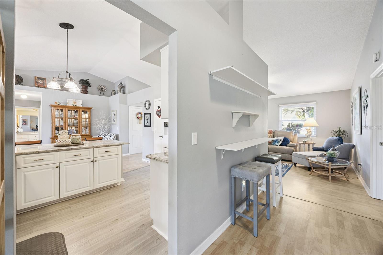 Image 19 of 92 For 5636 Laver Street