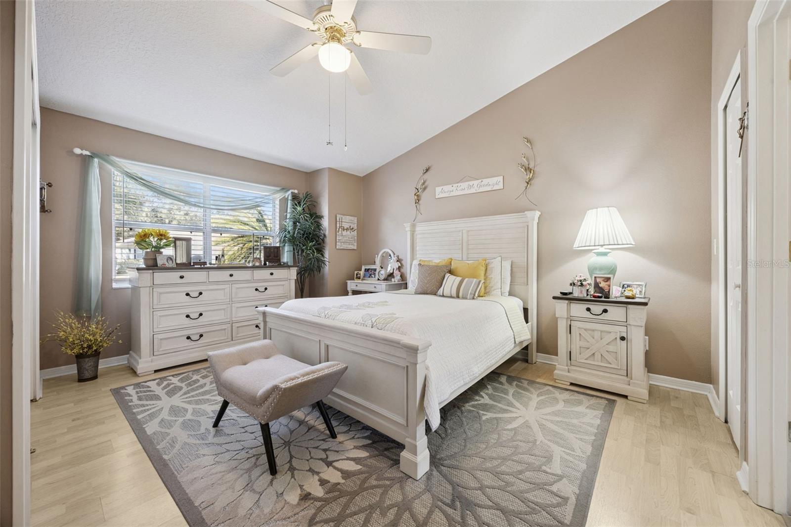 Image 22 of 92 For 5636 Laver Street