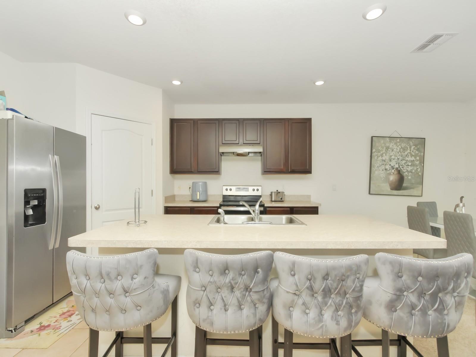 Image 3 of 26 For 714 Auburn Grove Court