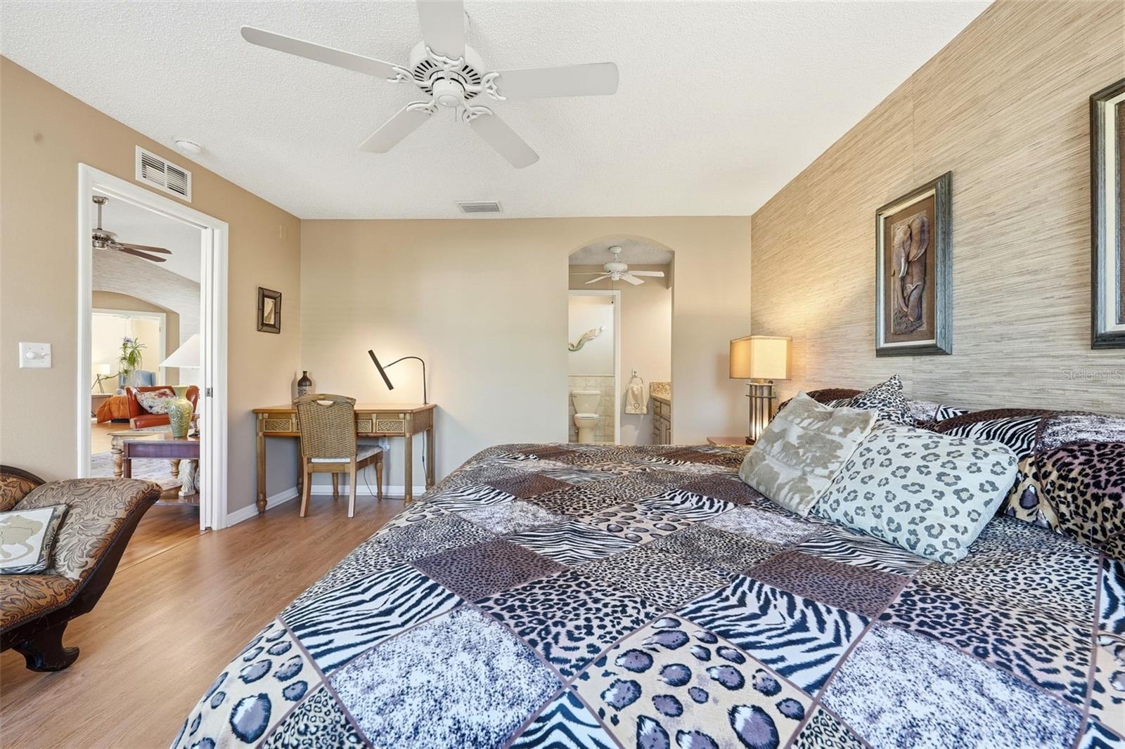 Image 32 of 51 For 1145 Meadowbend Drive