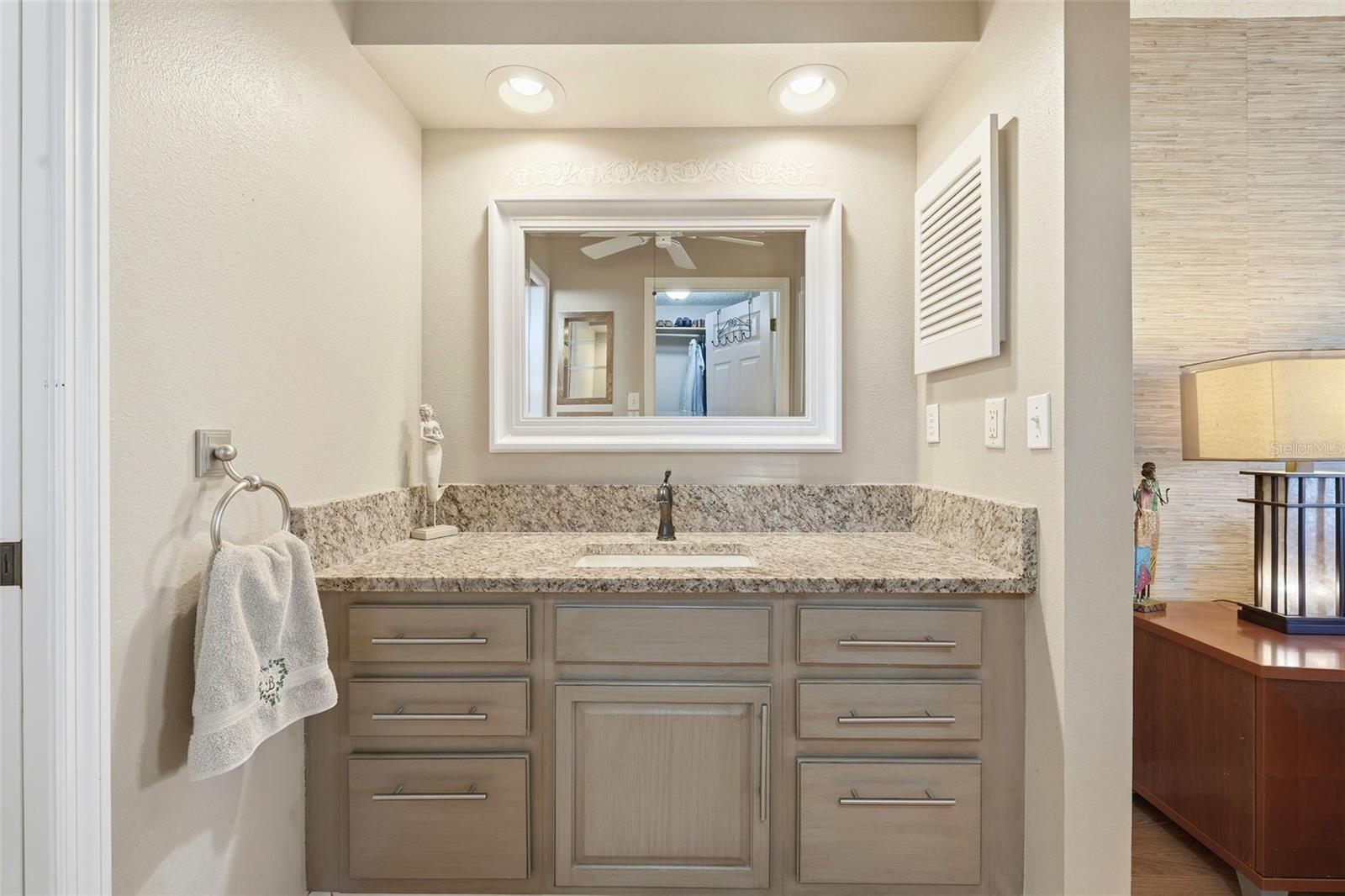 Image 34 of 51 For 1145 Meadowbend Drive