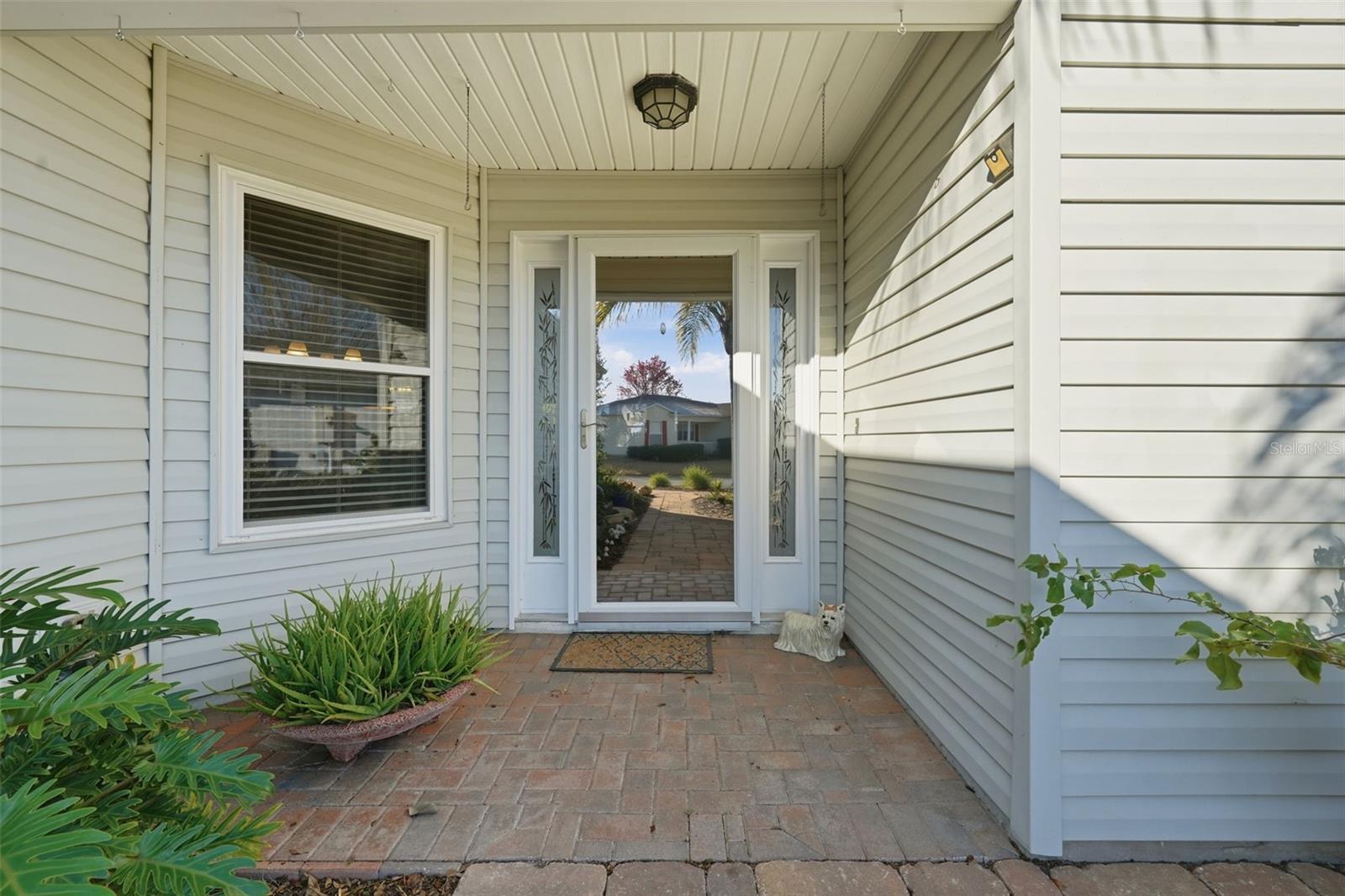 Image 4 of 51 For 1145 Meadowbend Drive