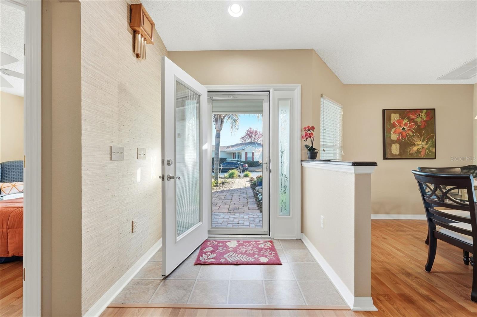 Image 5 of 51 For 1145 Meadowbend Drive