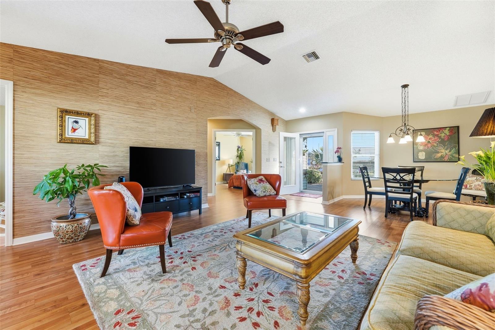 Image 7 of 51 For 1145 Meadowbend Drive