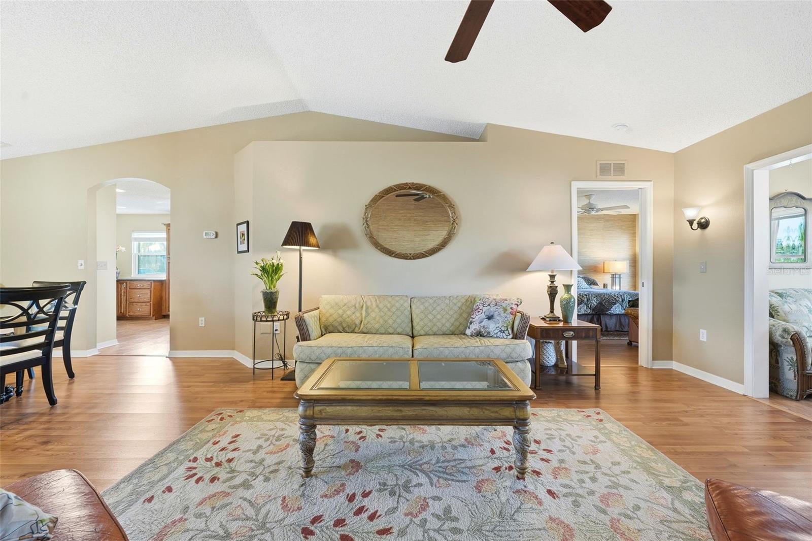 Image 9 of 51 For 1145 Meadowbend Drive