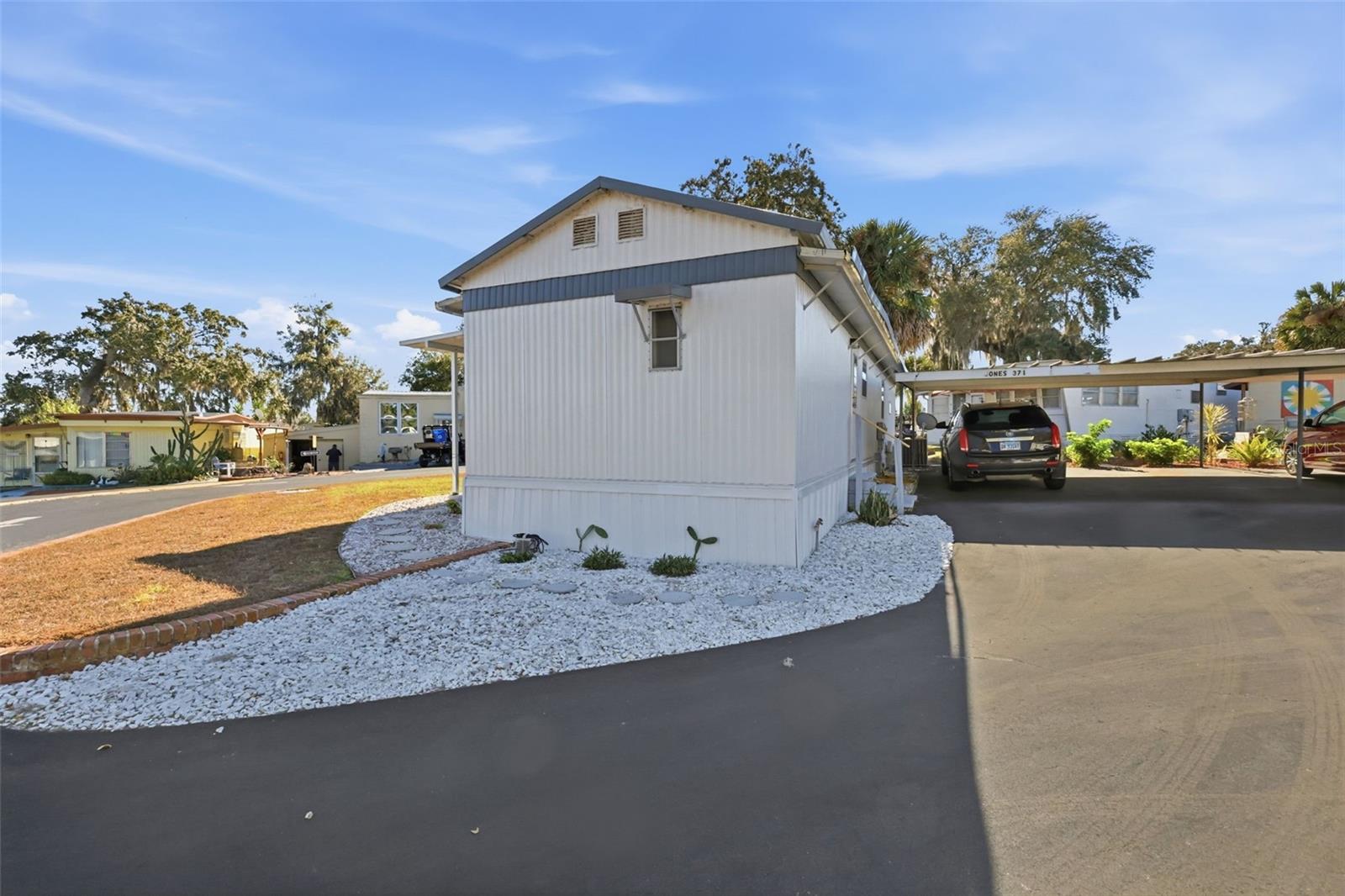 Image 4 of 30 For 3896 Picciola Road #371