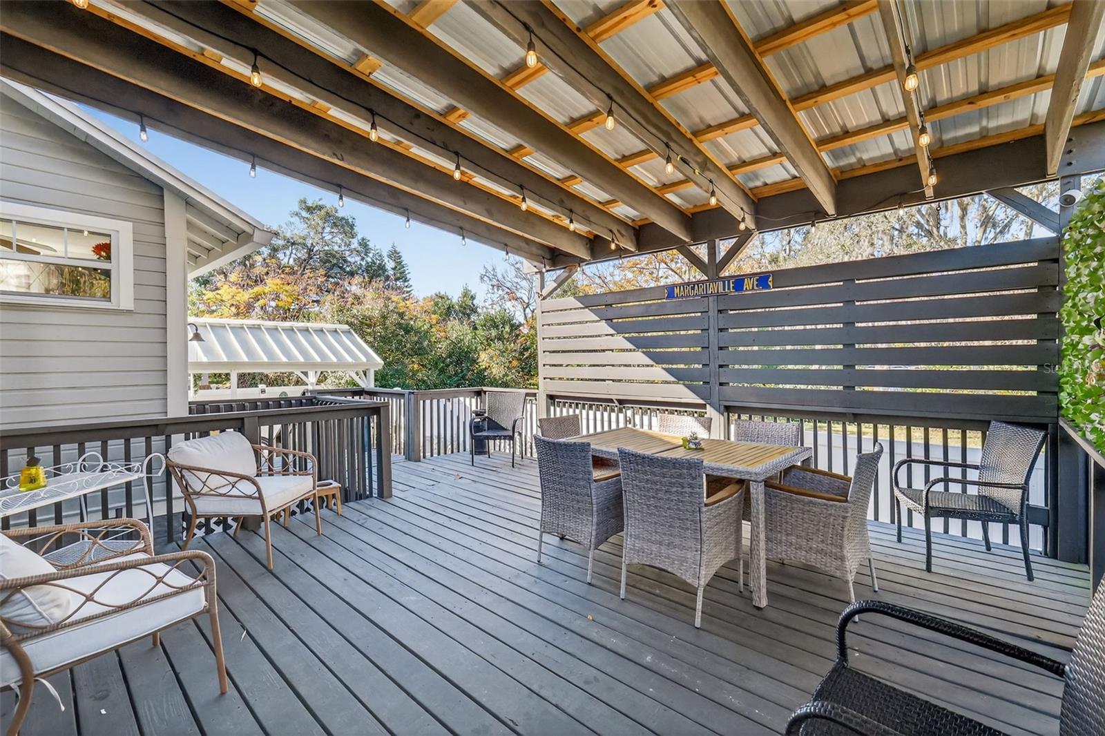 Image 36 of 45 For 831 Grandview Street