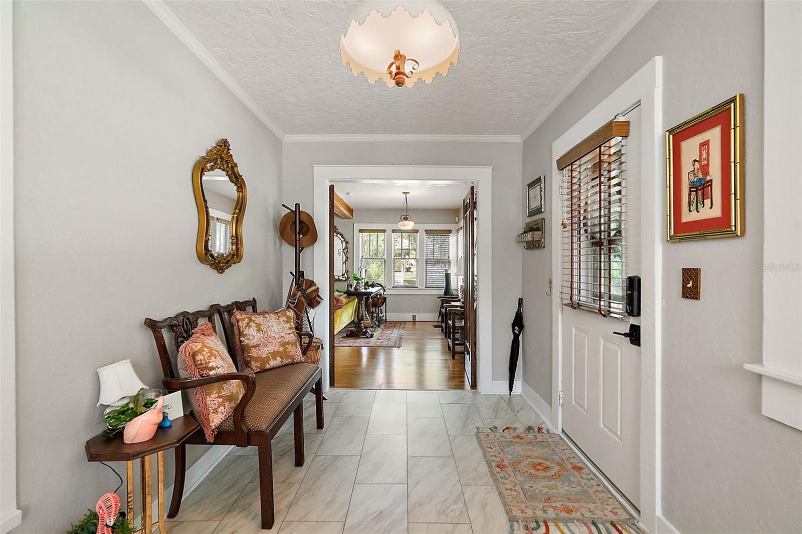 Image 5 of 45 For 831 Grandview Street