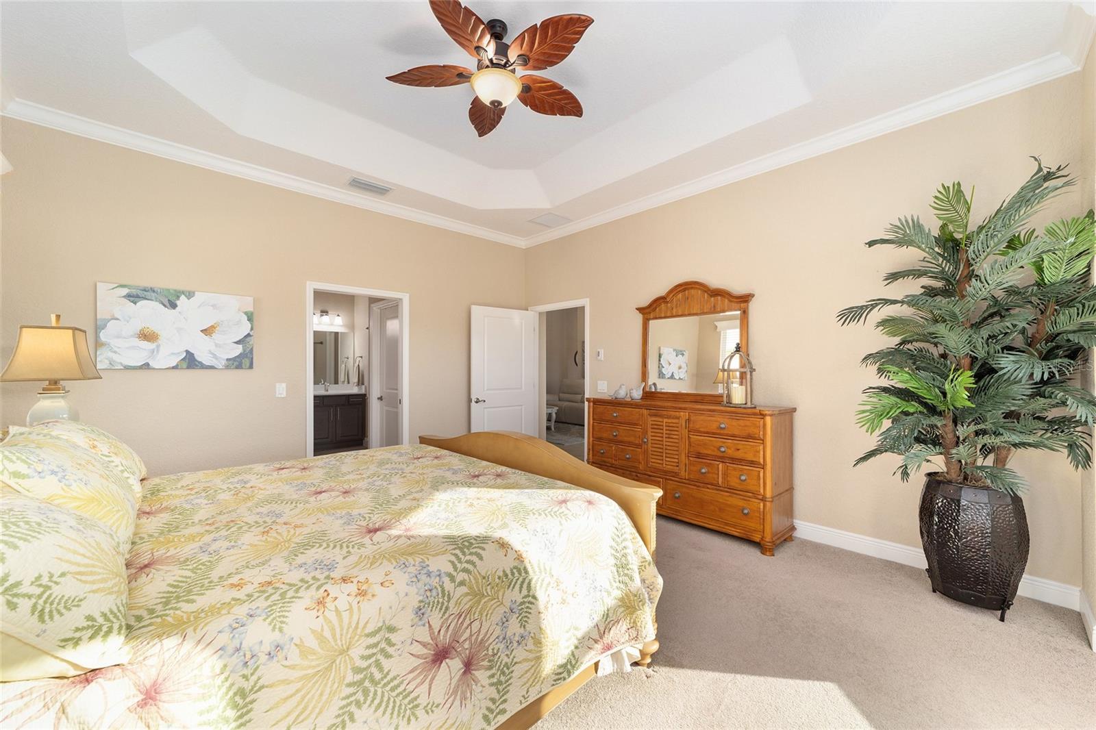 Image 19 of 46 For 10161 Julia Isles Avenue