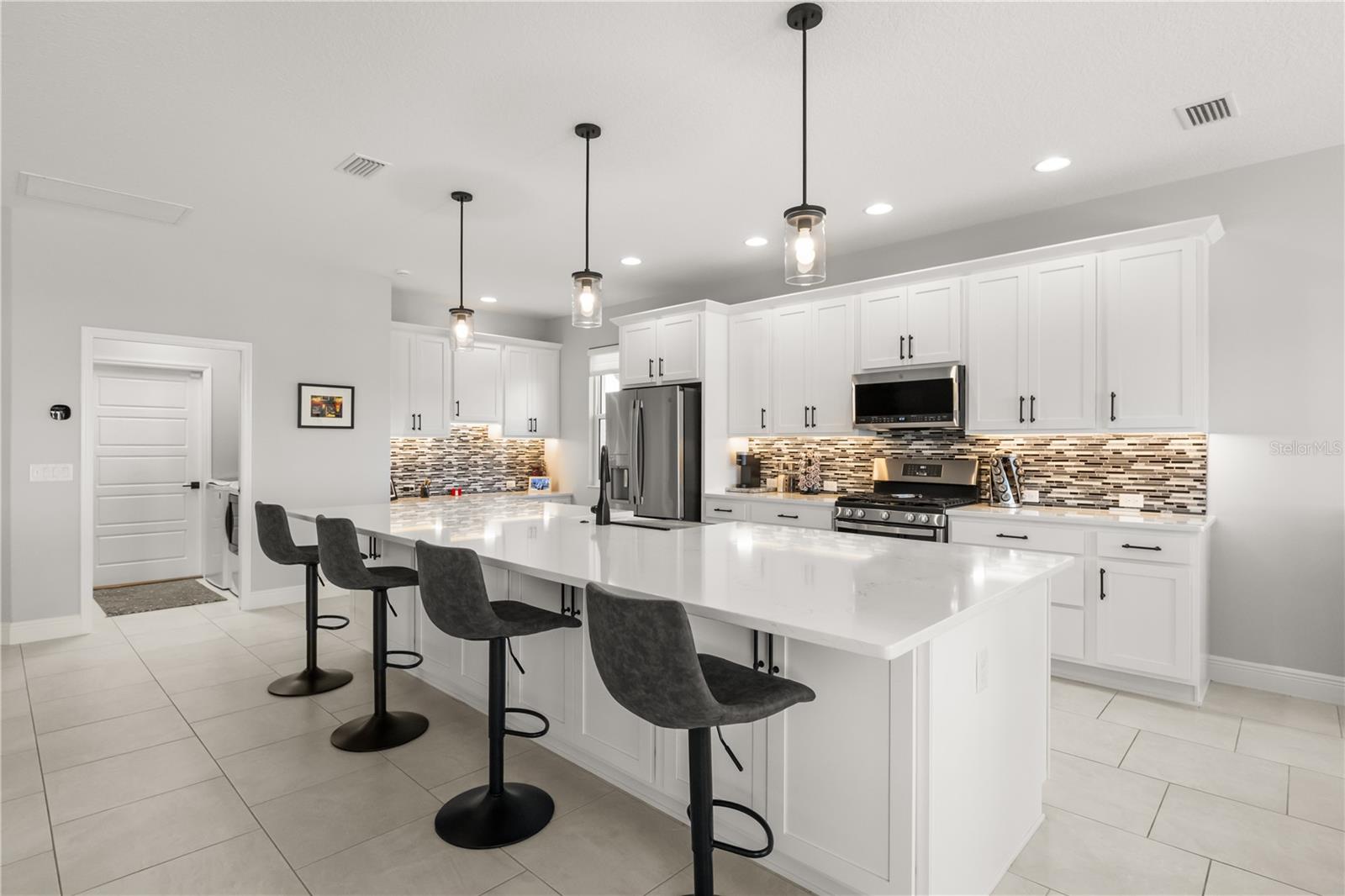 Image 3 of 37 For 6605 Newell Loop