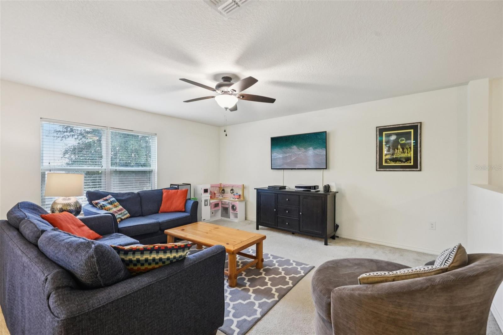 Image 7 of 46 For 10016 Weathers Loop