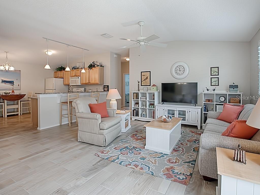 Image 6 of 20 For 444 Maywood Way