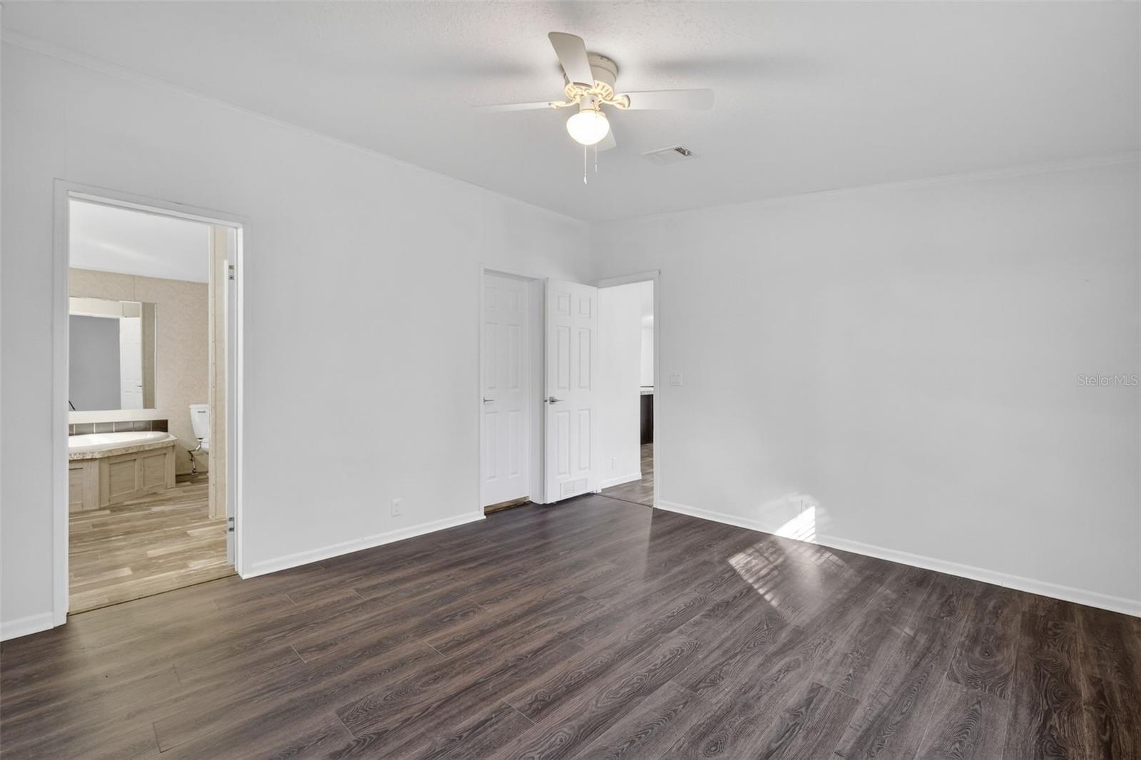 Image 12 of 23 For 269 Lime Street