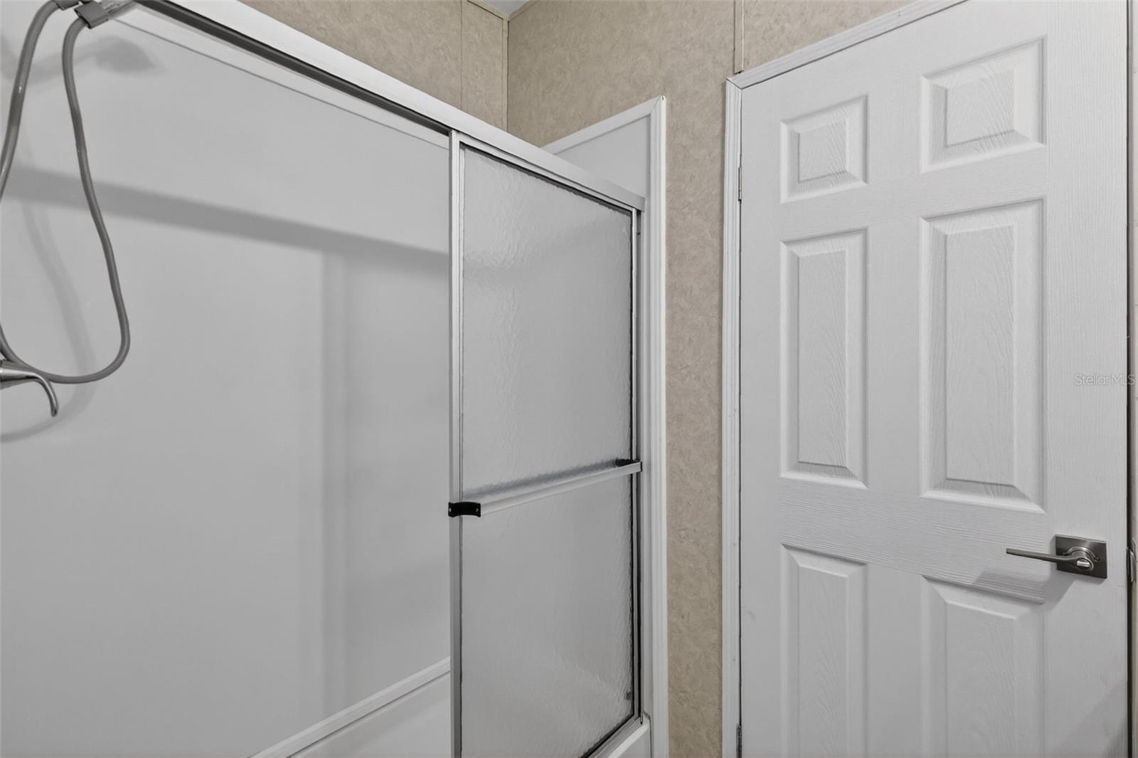 Image 14 of 23 For 269 Lime Street