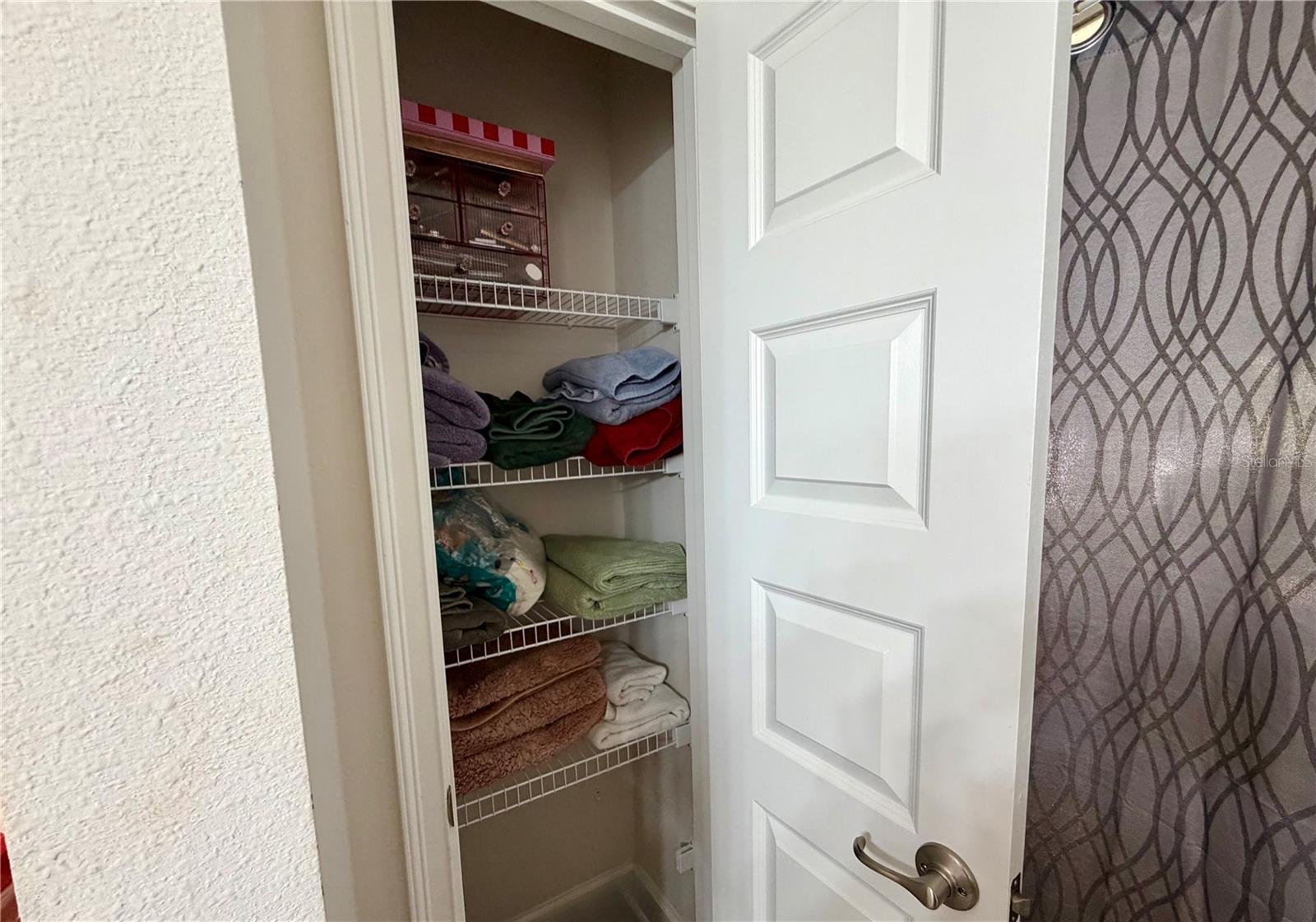 Image 25 of 38 For 2225 Angel Fish Loop