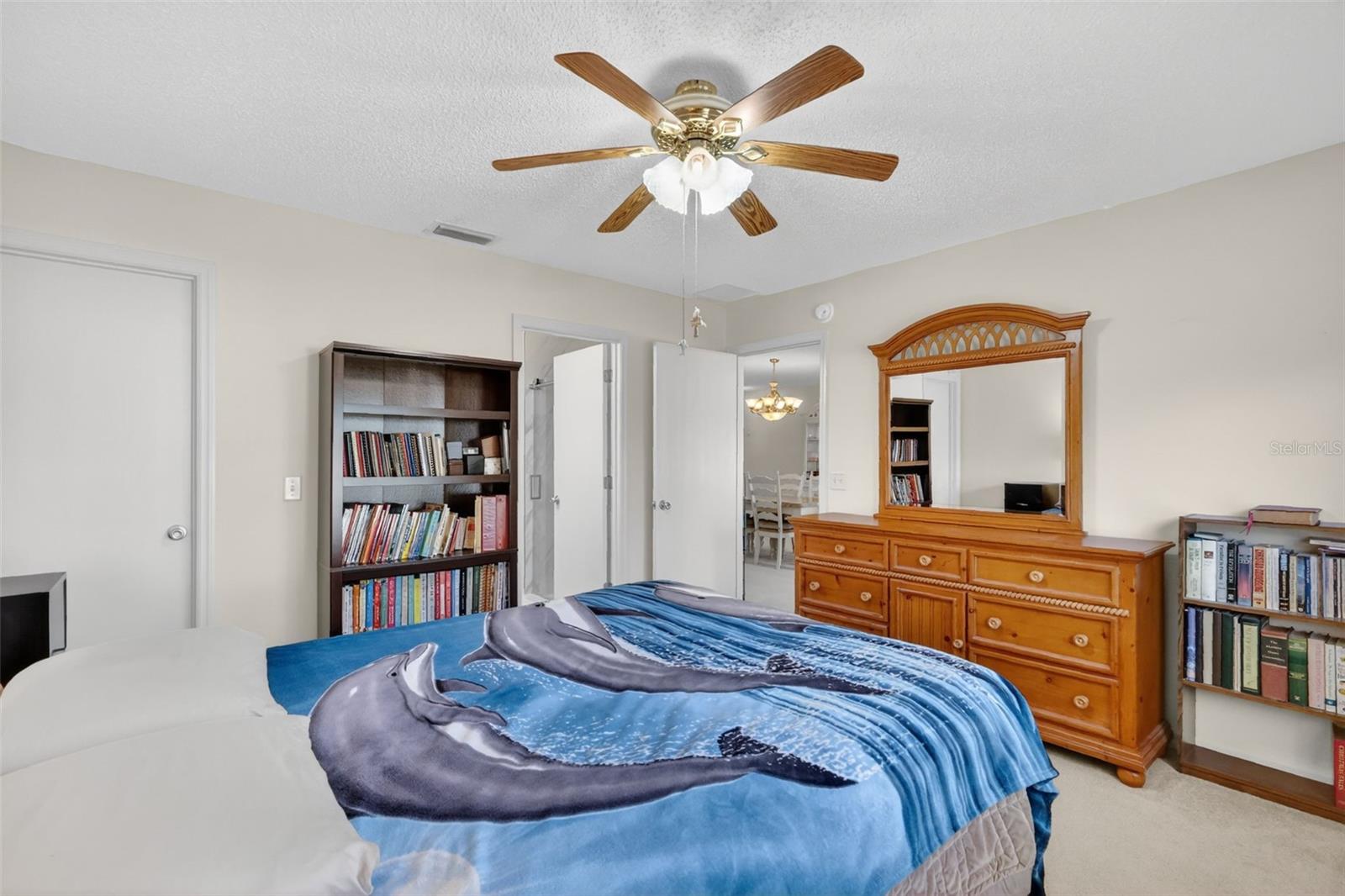 Image 18 of 31 For 974 Livingston Loop