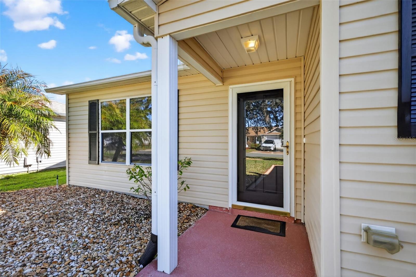 Image 2 of 31 For 974 Livingston Loop