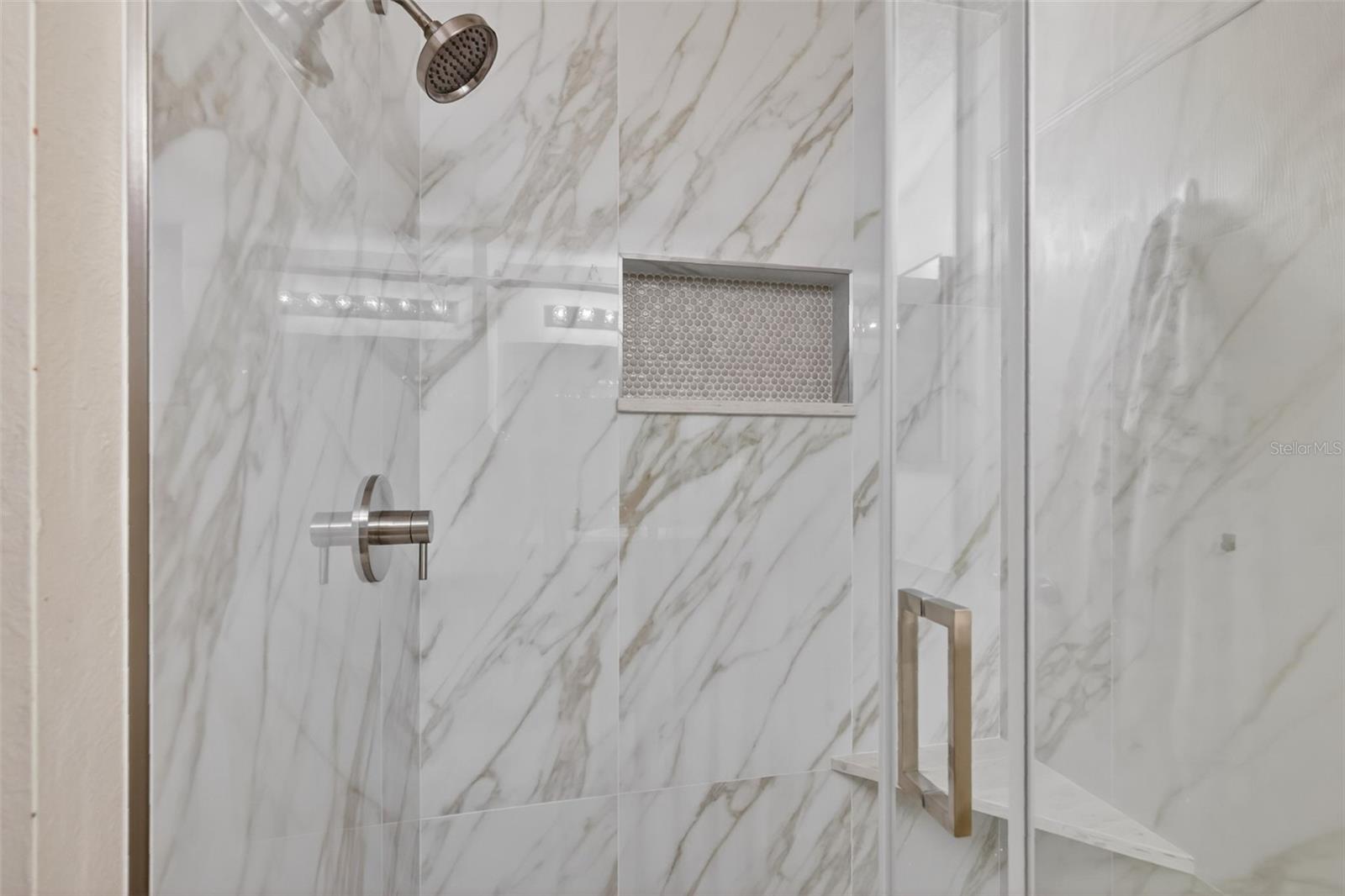 Image 21 of 31 For 974 Livingston Loop