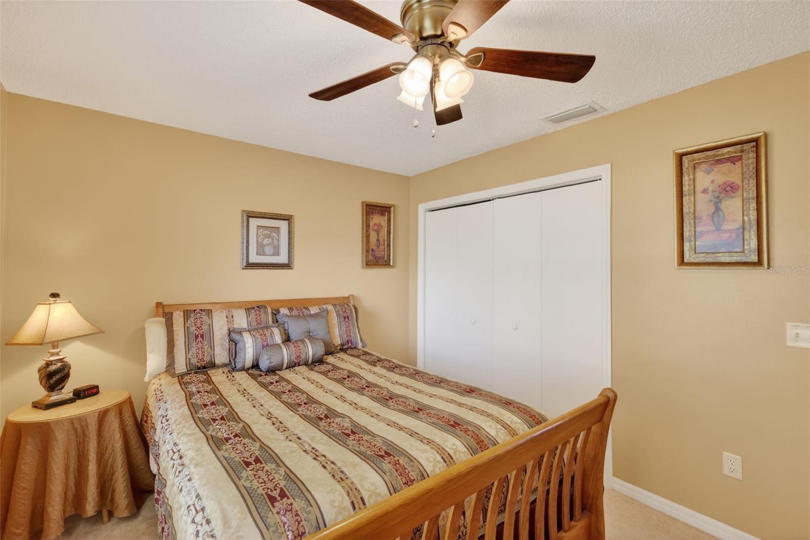 Image 23 of 31 For 974 Livingston Loop