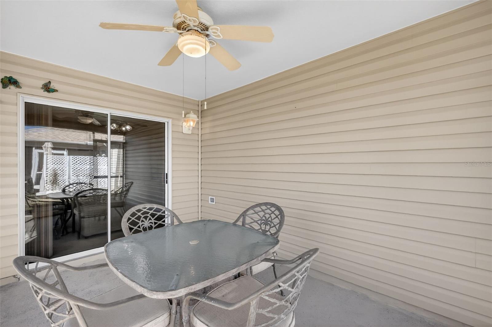 Image 27 of 31 For 974 Livingston Loop