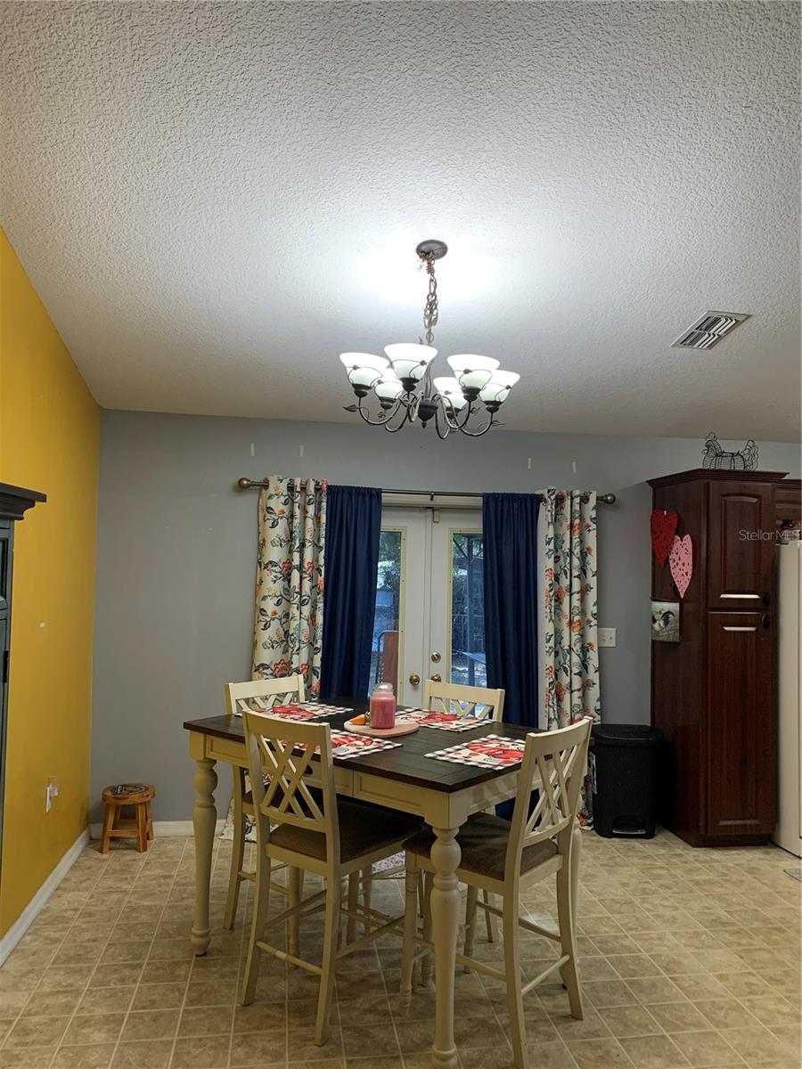 Image 5 of 8 For 1221 Emerson Street