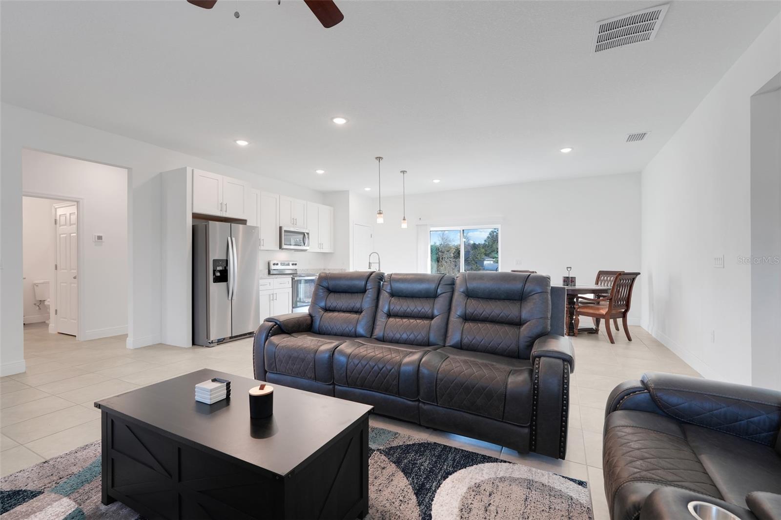 Image 10 of 29 For 15475 23rd Avenue Road