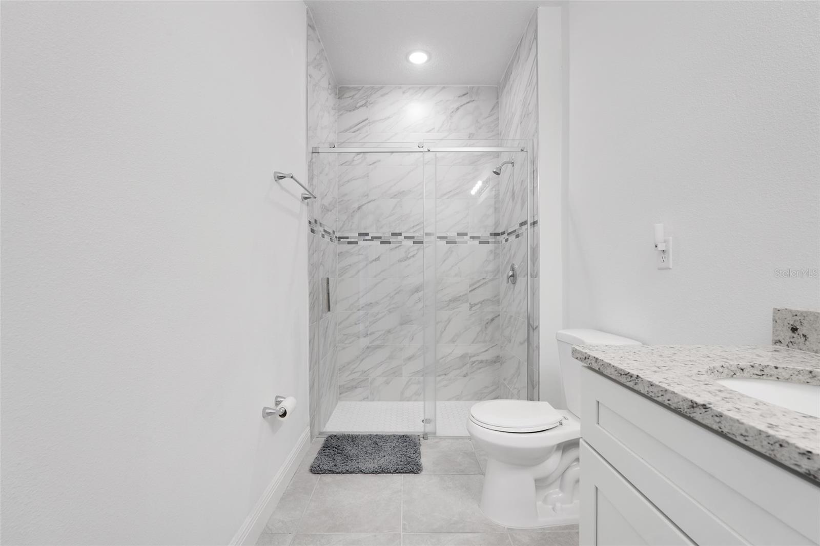 Image 18 of 29 For 15475 23rd Avenue Road