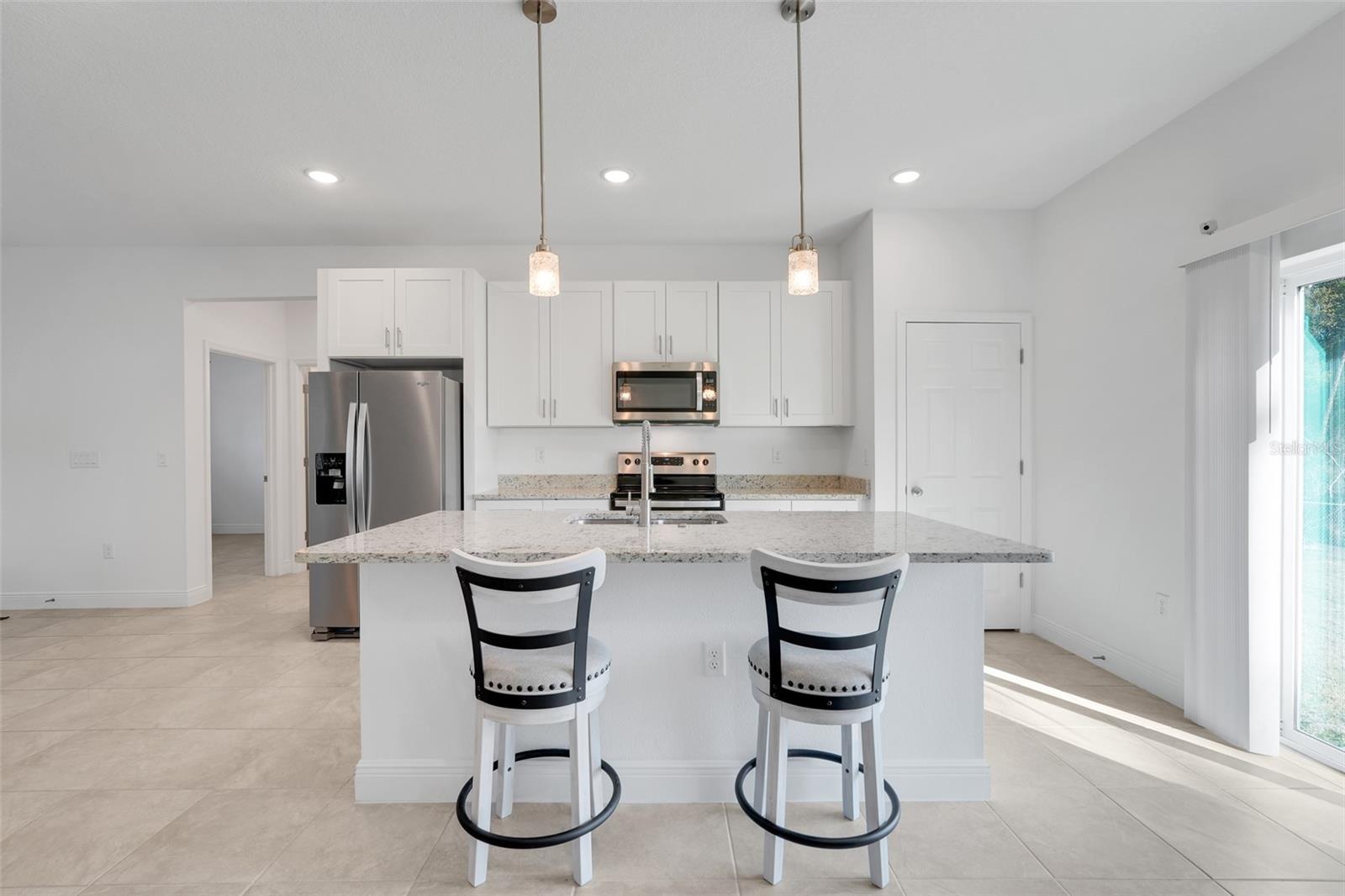 Image 7 of 29 For 15475 23rd Avenue Road