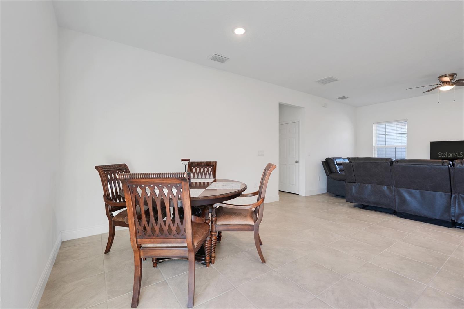 Image 9 of 29 For 15475 23rd Avenue Road