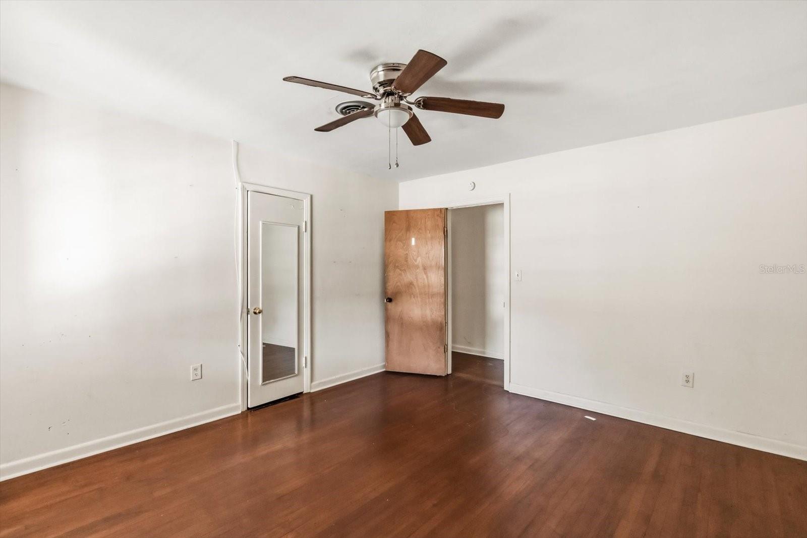 Image 23 of 59 For 703 & 705 Cleveland Avenue