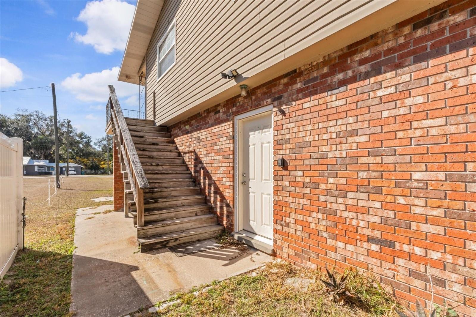 Image 31 of 59 For 703 & 705 Cleveland Avenue