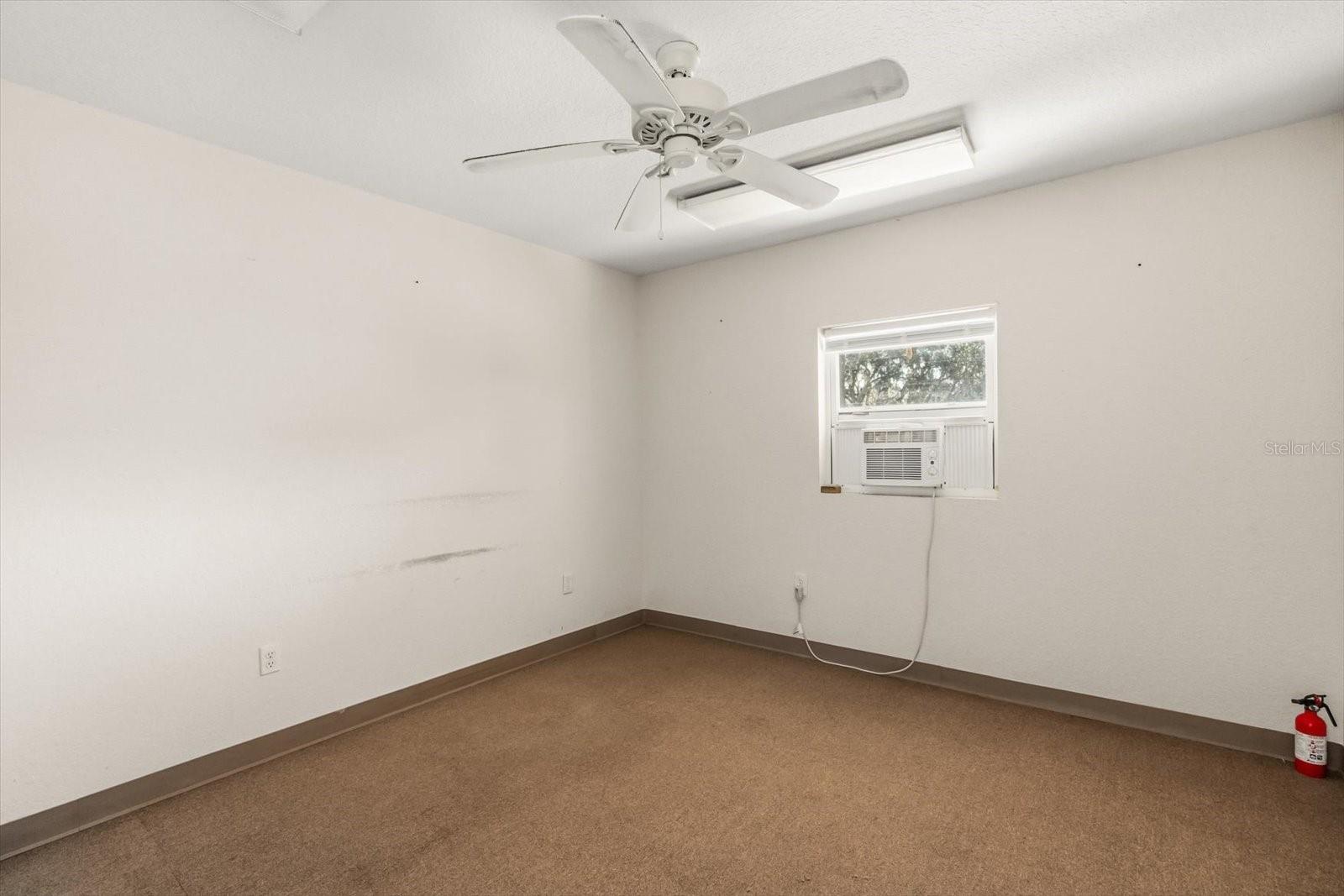 Image 35 of 59 For 703 & 705 Cleveland Avenue