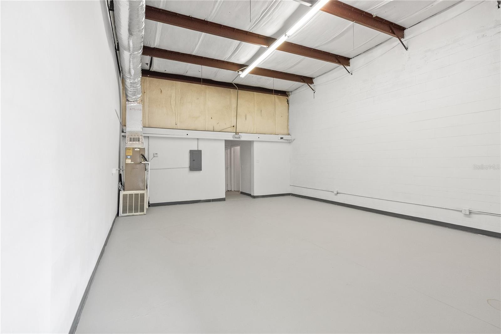 Image 15 of 32 For 2120 Ridgewood Avenue 7a