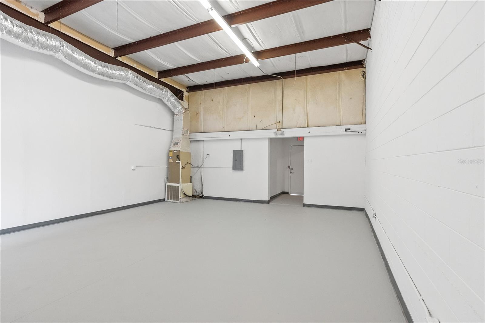 Image 16 of 32 For 2120 Ridgewood Avenue 7a