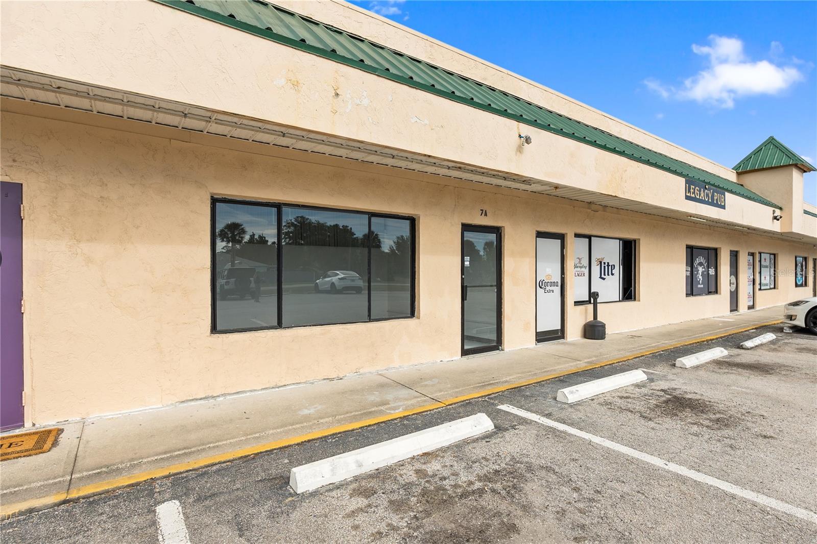 Image 28 of 32 For 2120 Ridgewood Avenue 7a