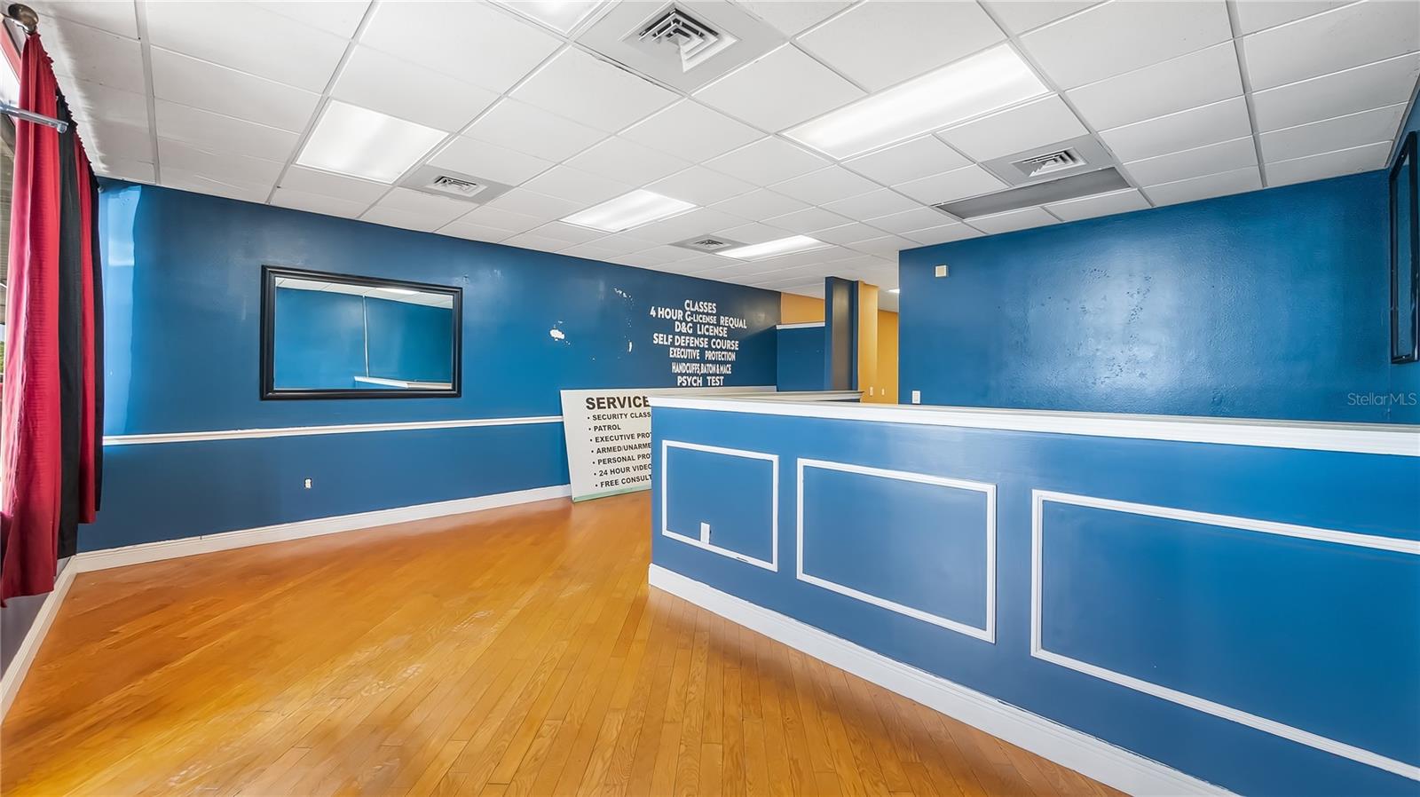 Image 6 of 24 For 390 Burleigh Boulevard 338