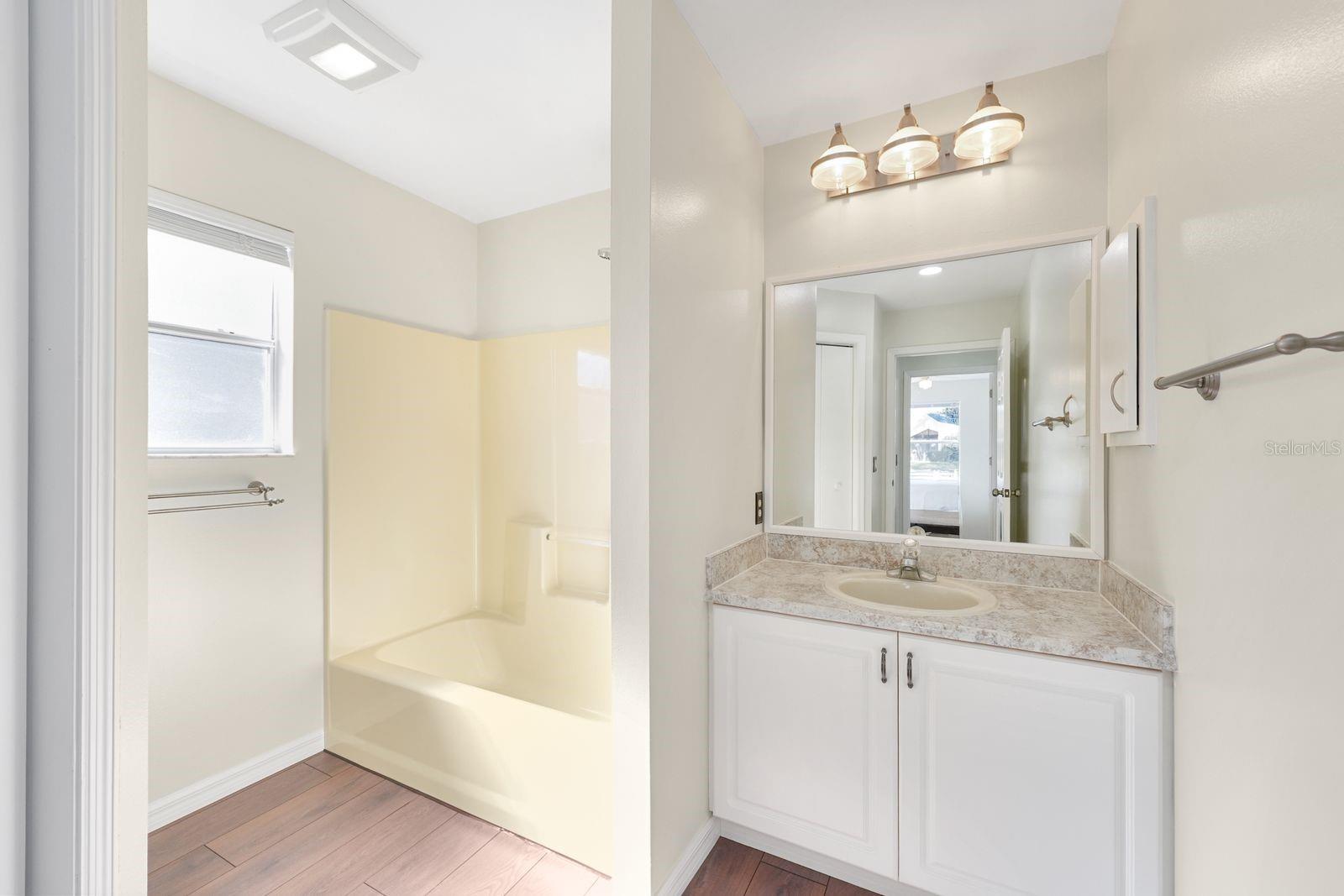 Image 20 of 37 For 1601 Chavez Court