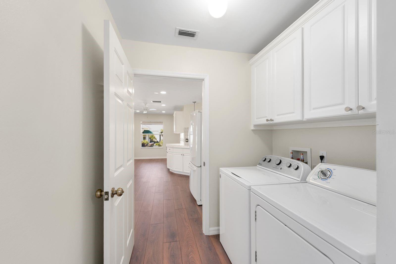 Image 7 of 37 For 1601 Chavez Court