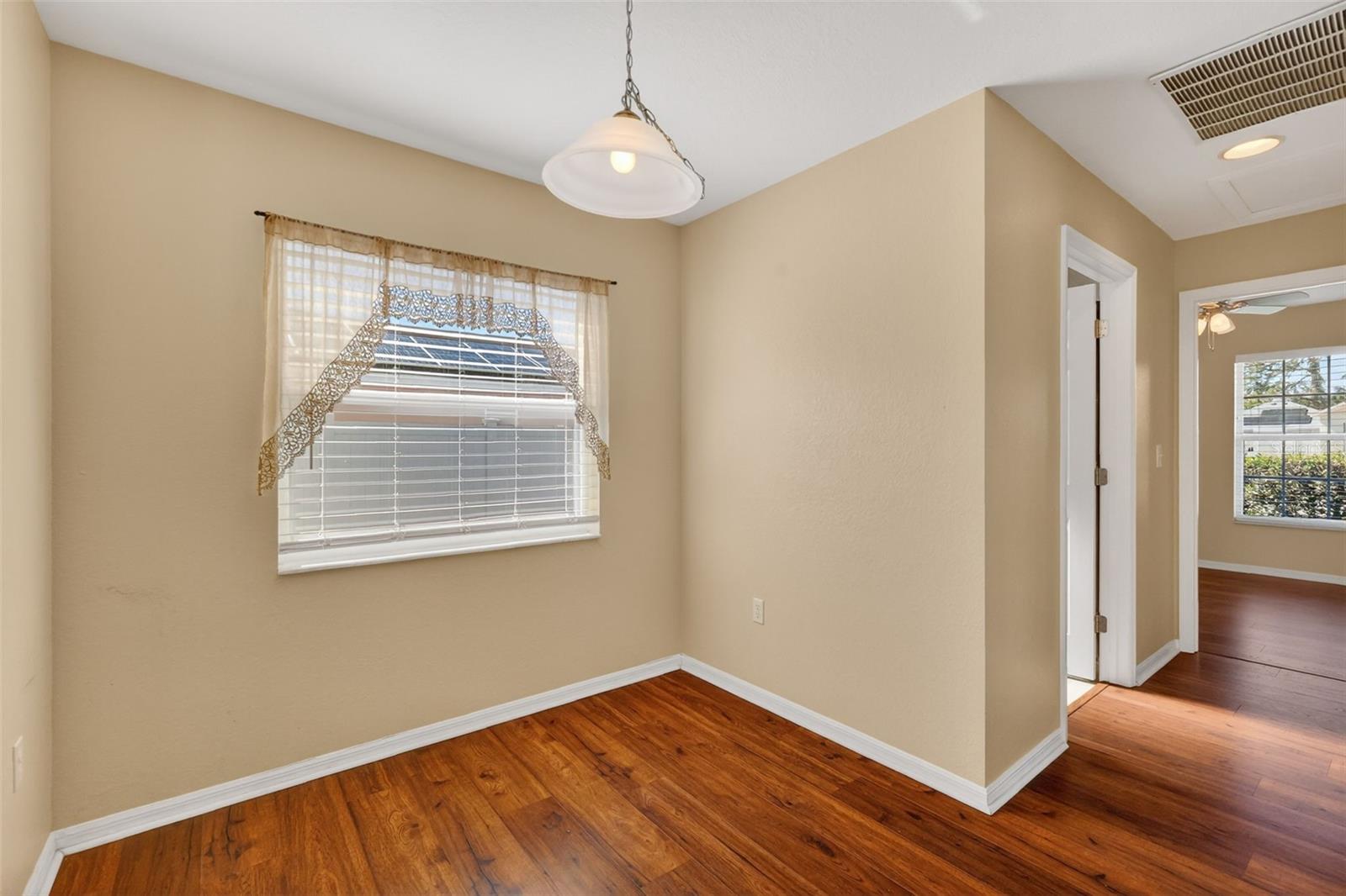 Image 12 of 37 For 1088 Brenton Manor Drive