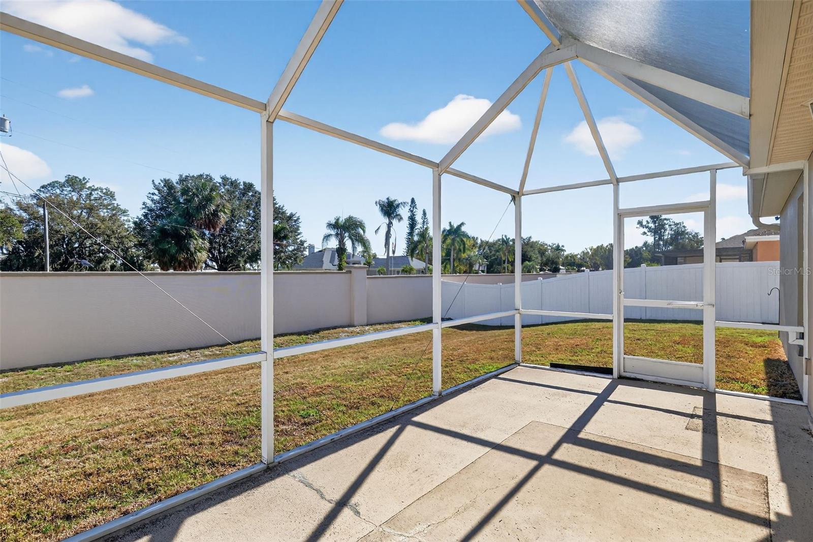 Image 29 of 37 For 1088 Brenton Manor Drive