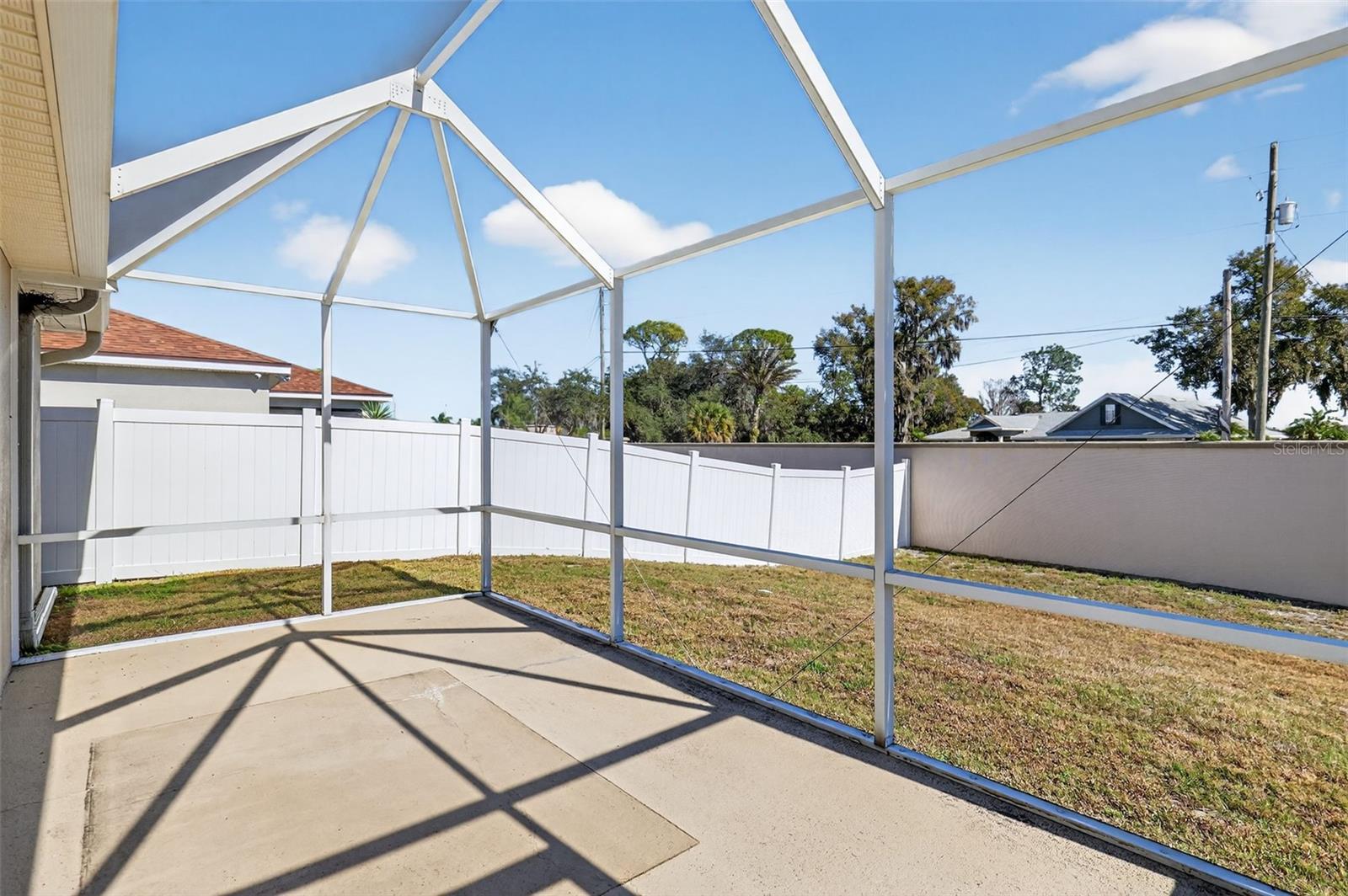 Image 31 of 37 For 1088 Brenton Manor Drive