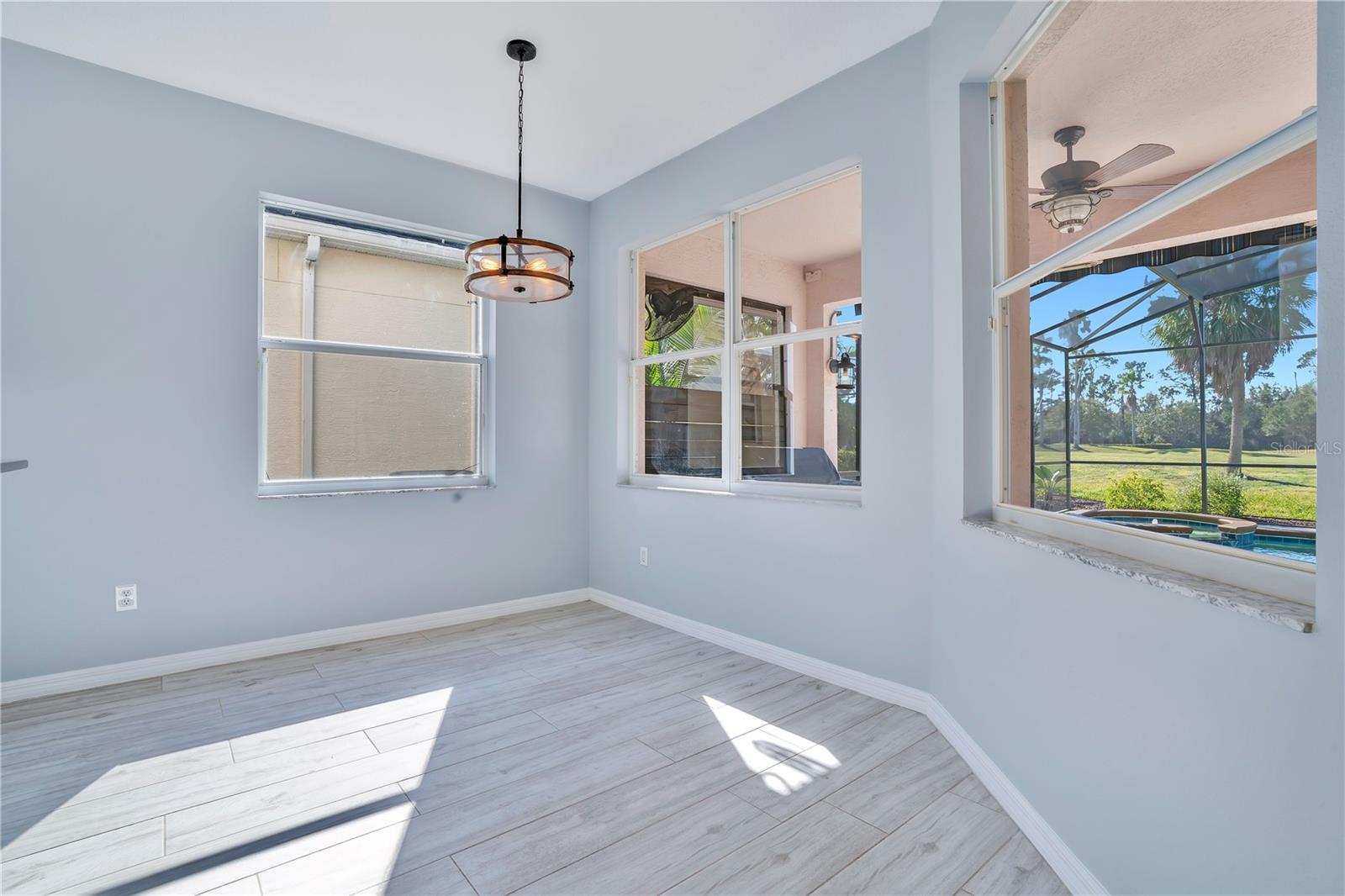 Image 15 of 80 For 14046 Fox Glove Street