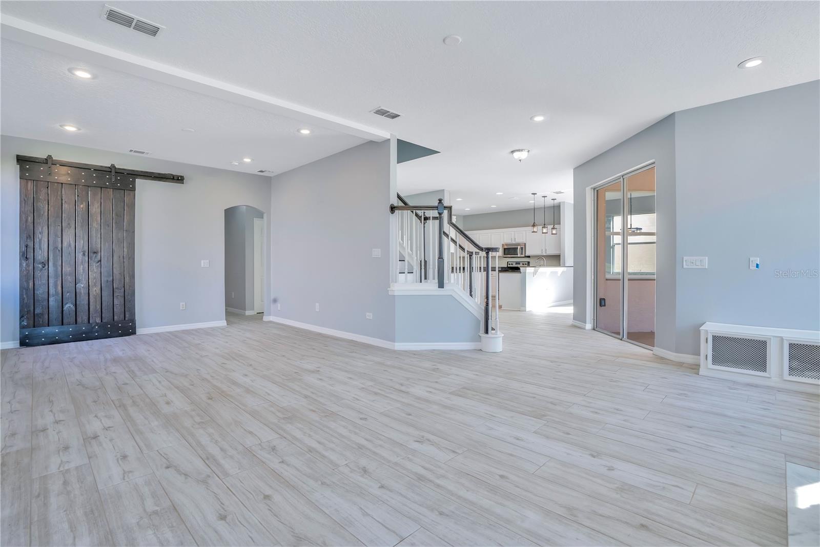 Image 18 of 80 For 14046 Fox Glove Street