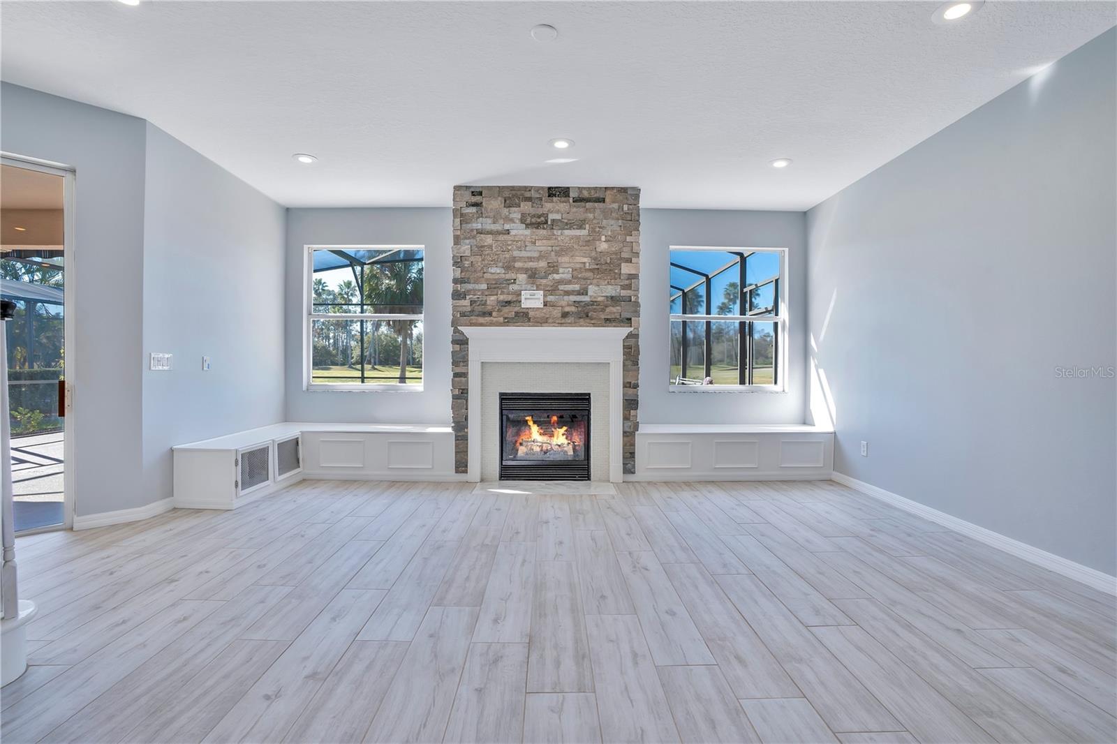 Image 20 of 80 For 14046 Fox Glove Street