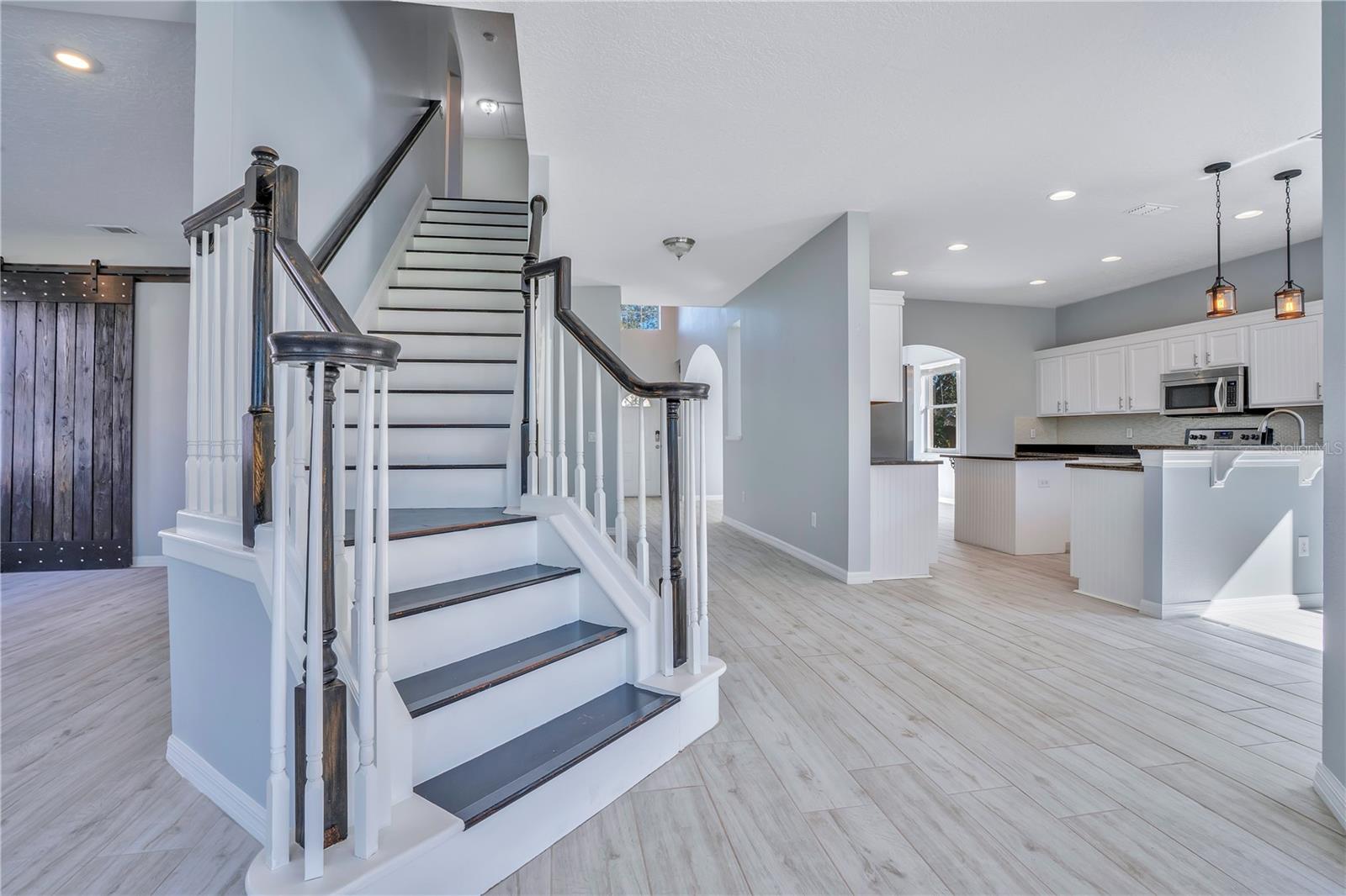 Image 23 of 80 For 14046 Fox Glove Street