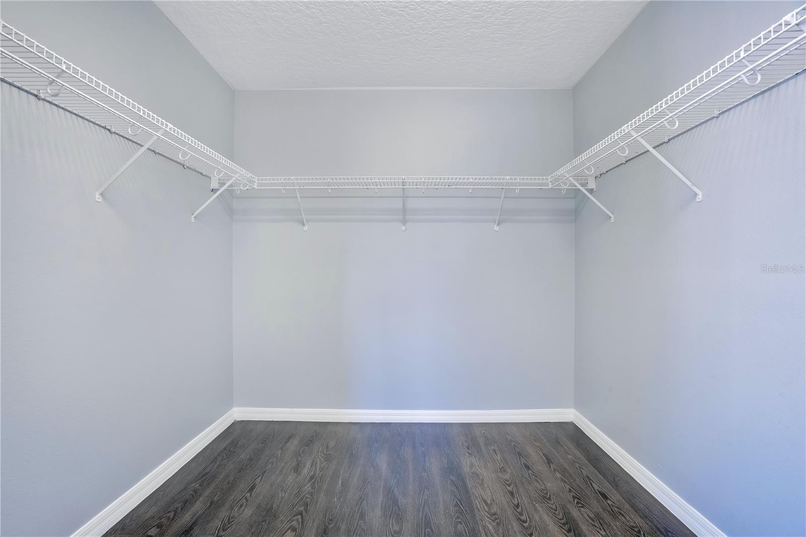 Image 31 of 80 For 14046 Fox Glove Street